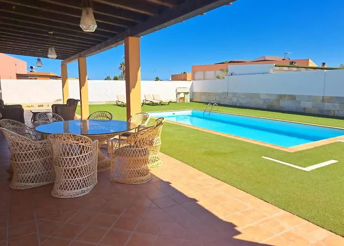 Villa Paradise La Guirra